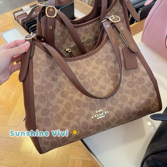 NWT Coach Erin Shoulder Bag Leather CAQ87 In Signature Canvas - Picture 4 of 10